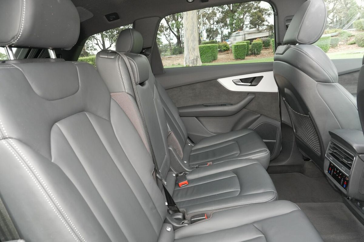 2021 Audi Q7 50 TDI S line 4M