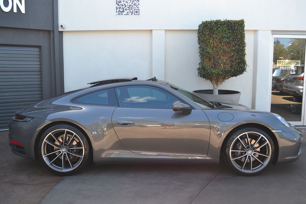 2023 Porsche 911 Carrera 992