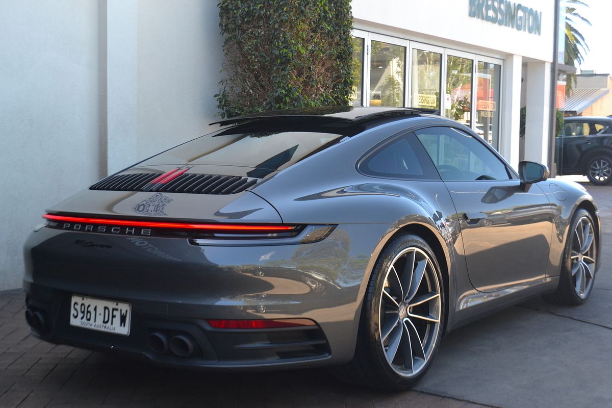 2023 Porsche 911 Carrera 992