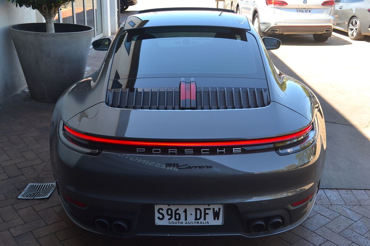 2023 Porsche 911 Carrera 992