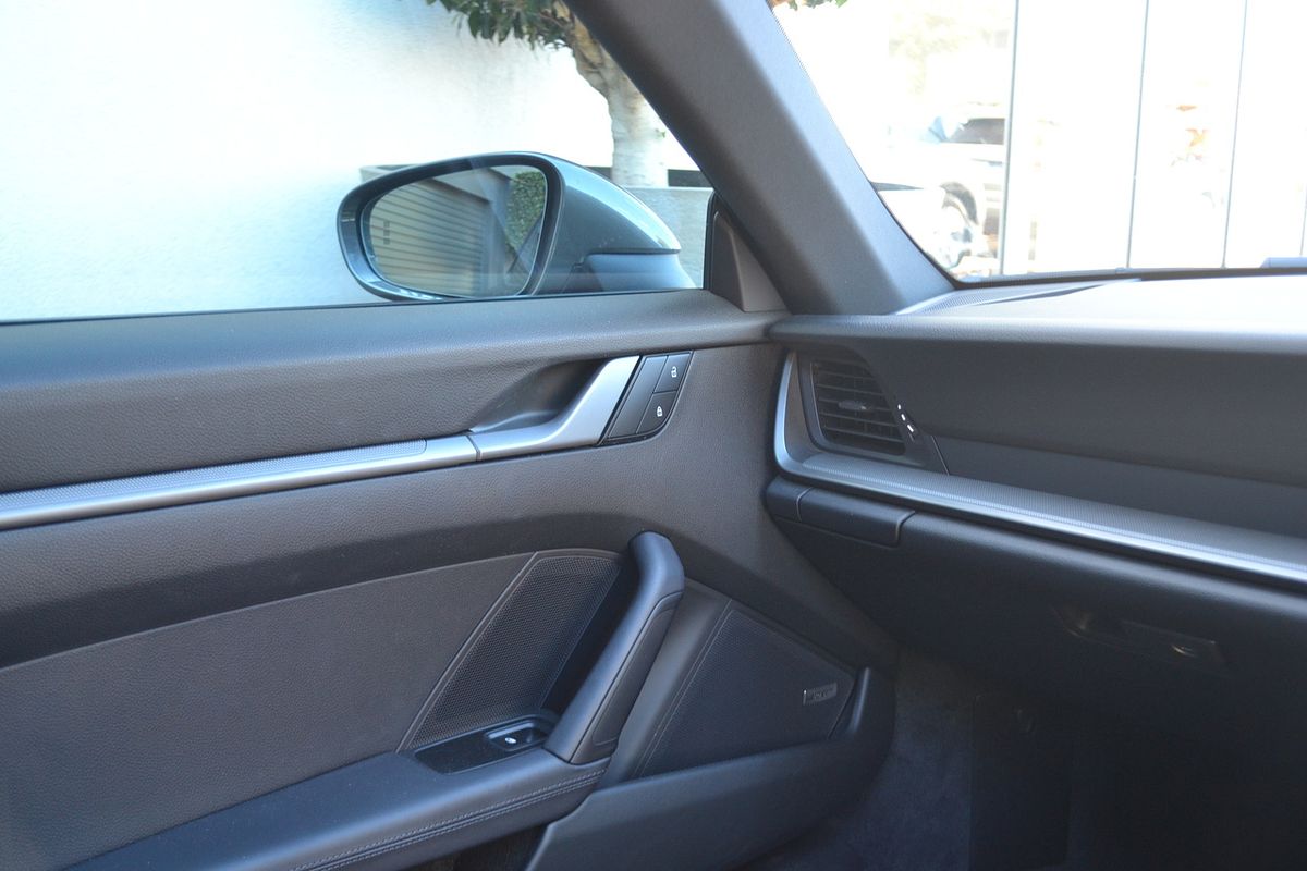 2023 Porsche 911 Carrera 992