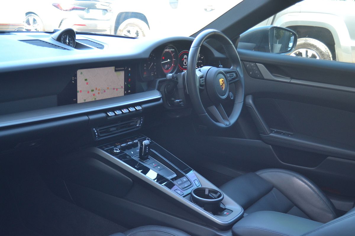 2023 Porsche 911 Carrera 992