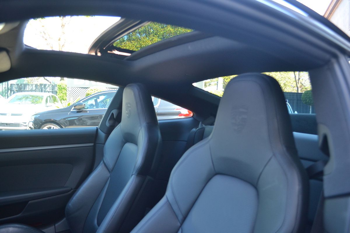 2023 Porsche 911 Carrera 992