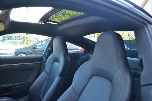 2023 Porsche 911 Carrera 992