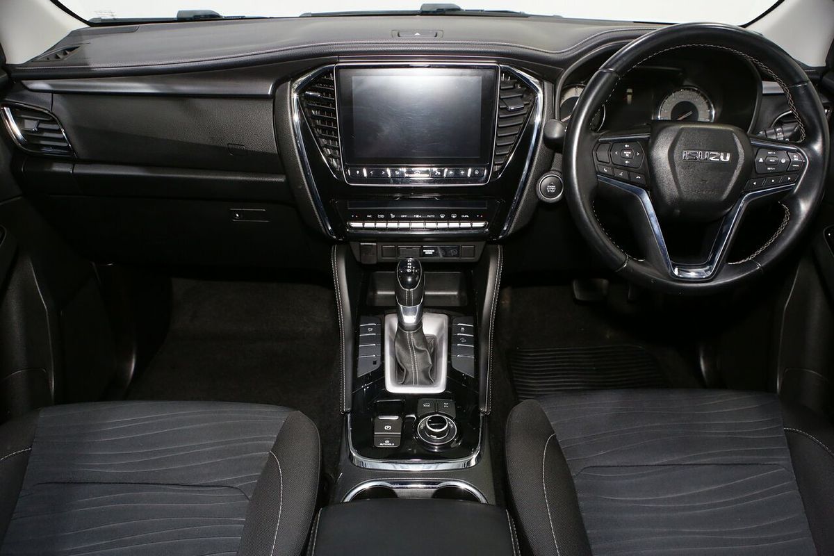 2021 Isuzu MU-X LS-U