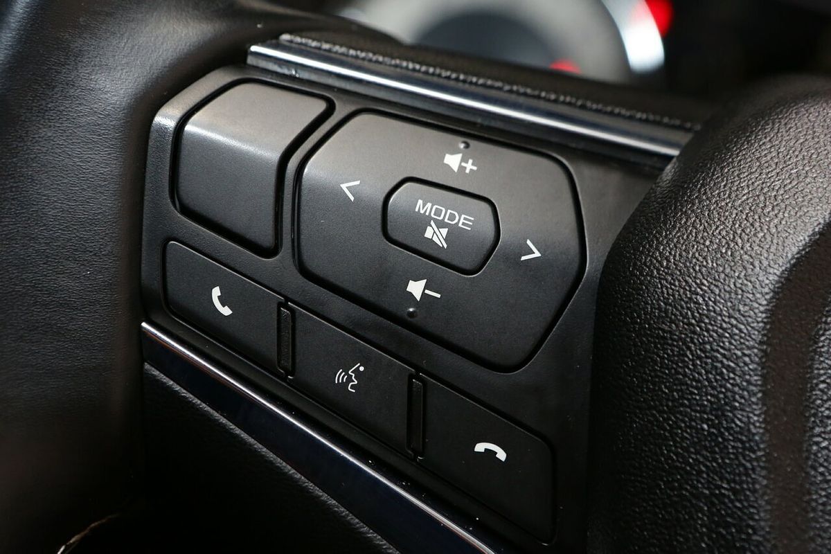 2021 Isuzu MU-X LS-U