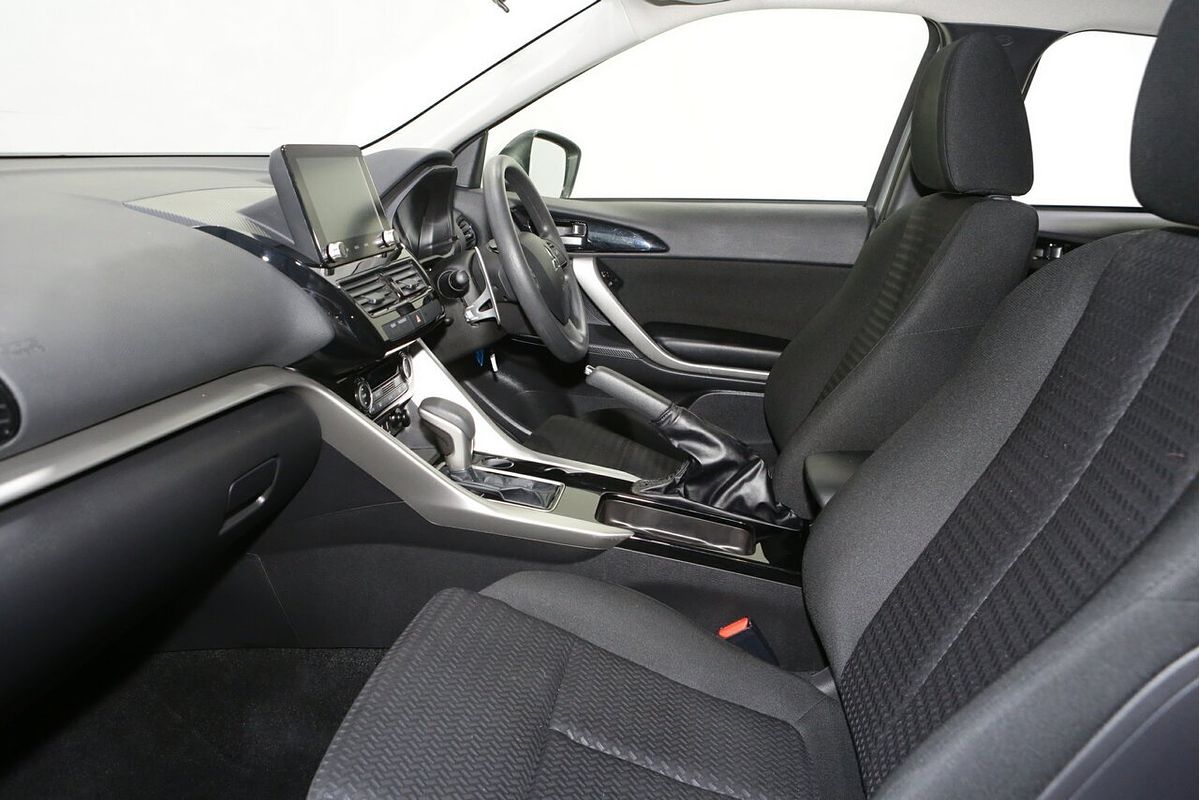 2024 Mitsubishi Eclipse Cross ES YB