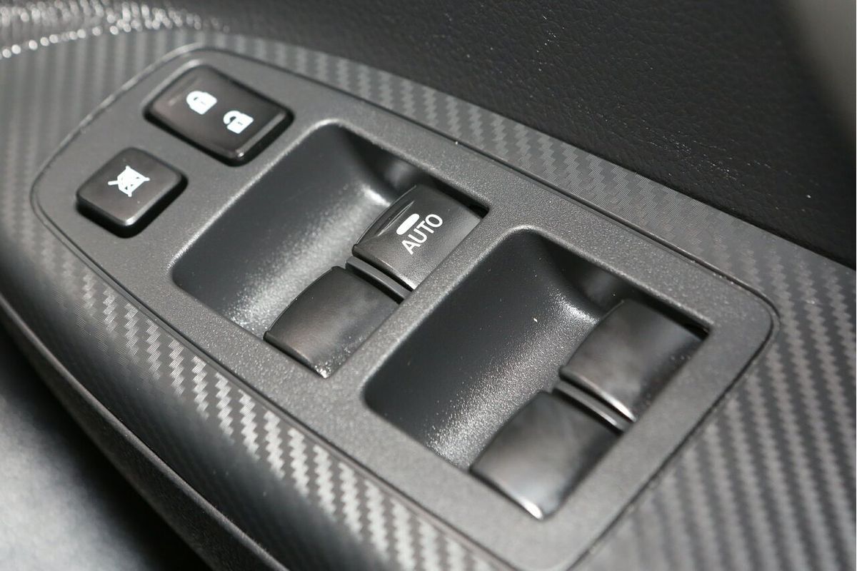 2024 Mitsubishi Eclipse Cross ES YB