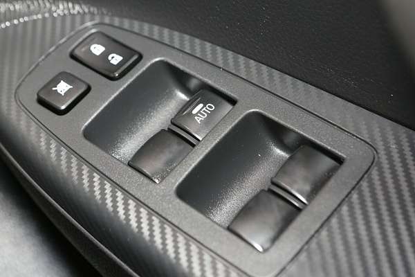 2024 Mitsubishi Eclipse Cross ES YB