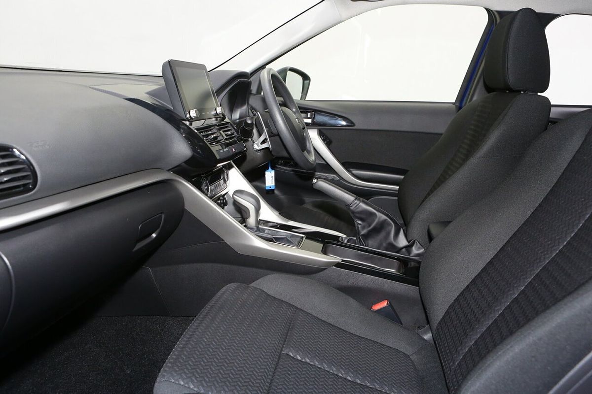 2024 Mitsubishi Eclipse Cross ES YB