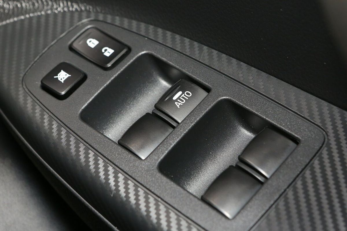 2024 Mitsubishi Eclipse Cross ES YB