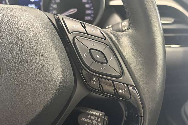 2023 Toyota C-HR GXL NGX10R