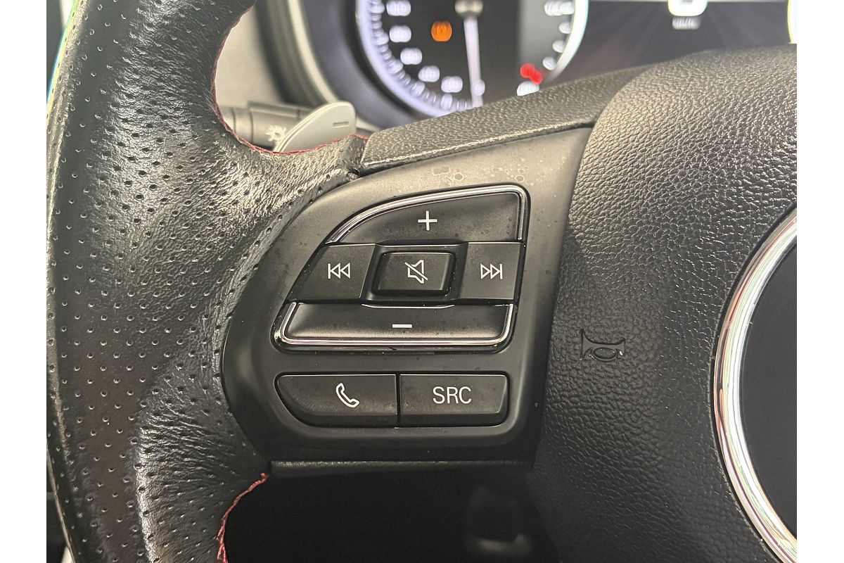 2024 MG HS Essence SAS23