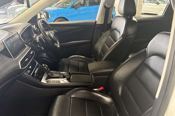 2024 MG HS Essence SAS23