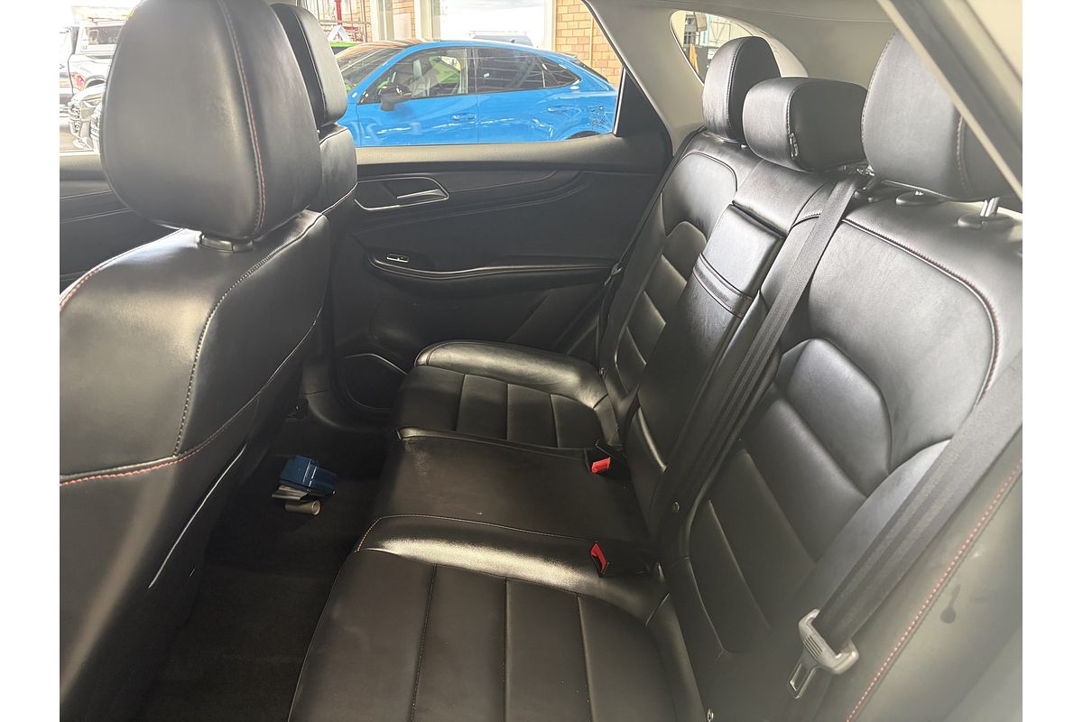 2024 MG HS Essence SAS23