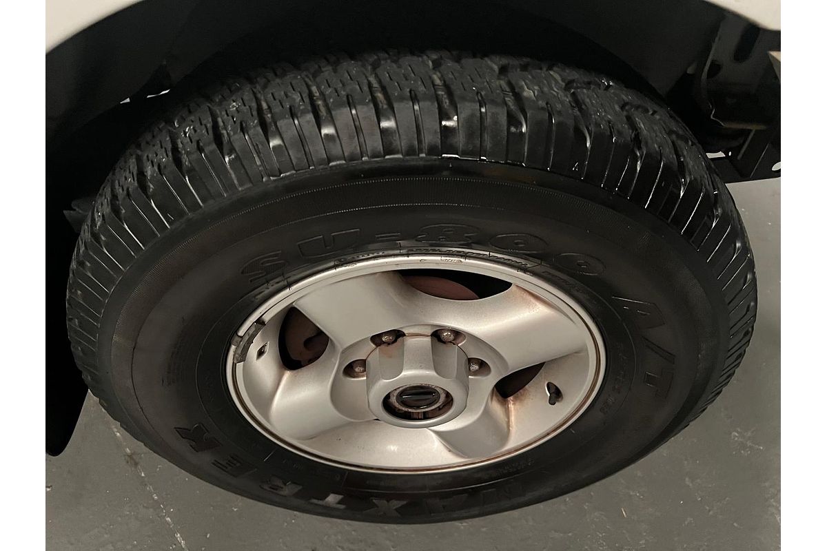 2014 Nissan Navara ST-R D22 4X4