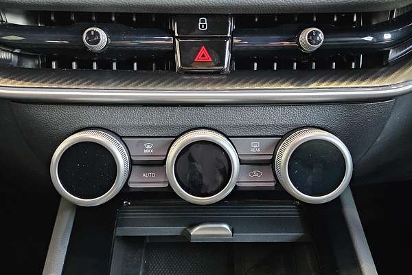 2025 SKODA Superb 195TSI Sportline NZ