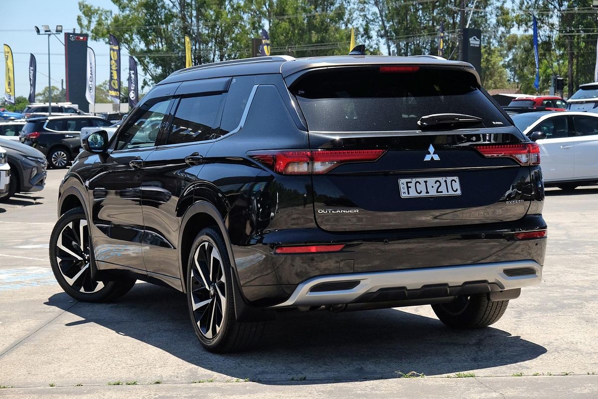 2023 Mitsubishi Outlander Exceed Tourer ZM