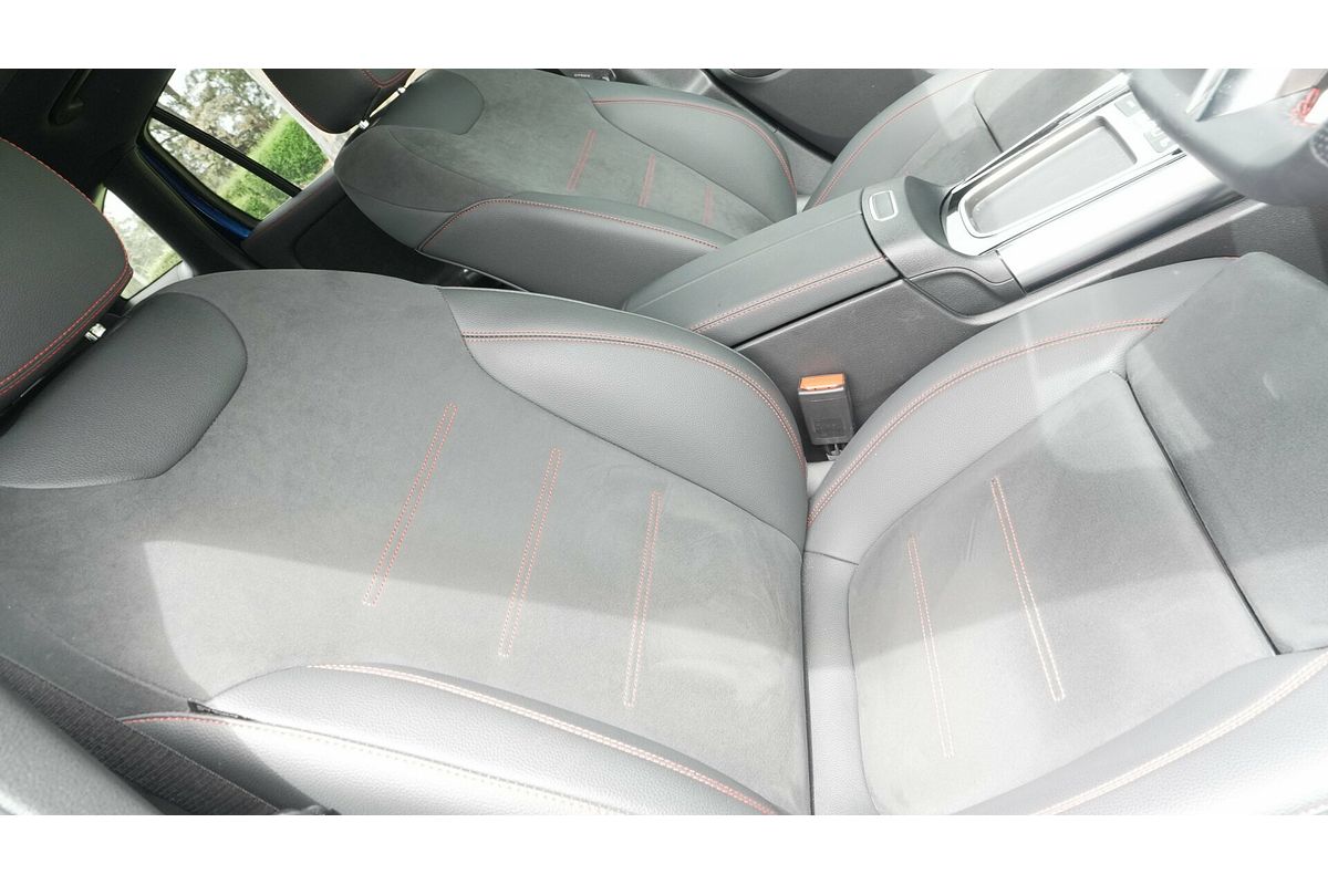 2025 Mercedes-Benz GLA-Class GLA250 H247