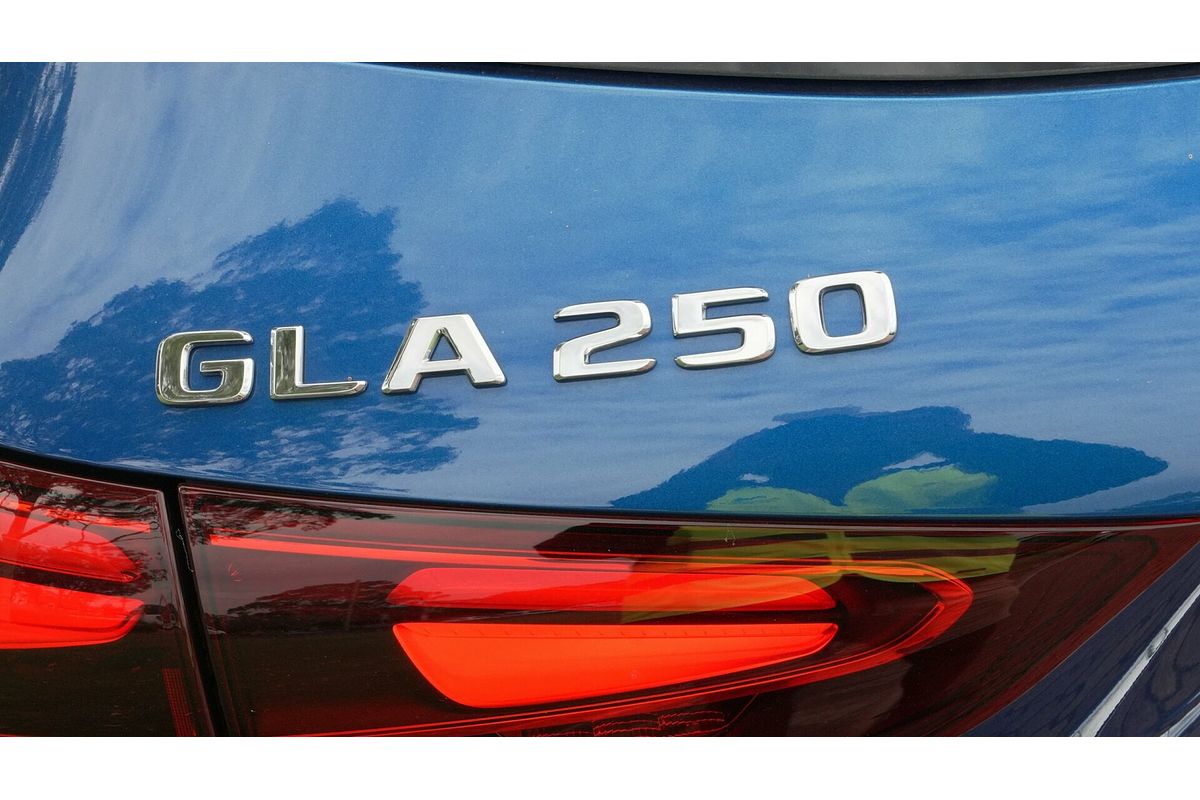 2025 Mercedes-Benz GLA-Class GLA250 H247