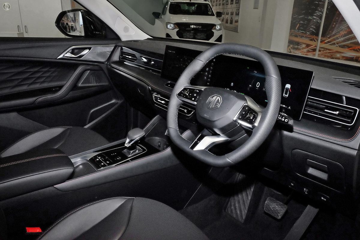 2025 MG HS Super Hybrid Essence AS33P