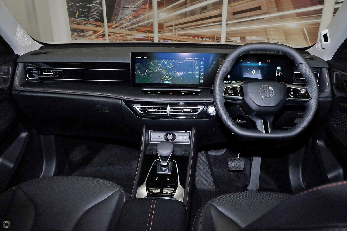 2025 MG HS Super Hybrid Essence AS33P