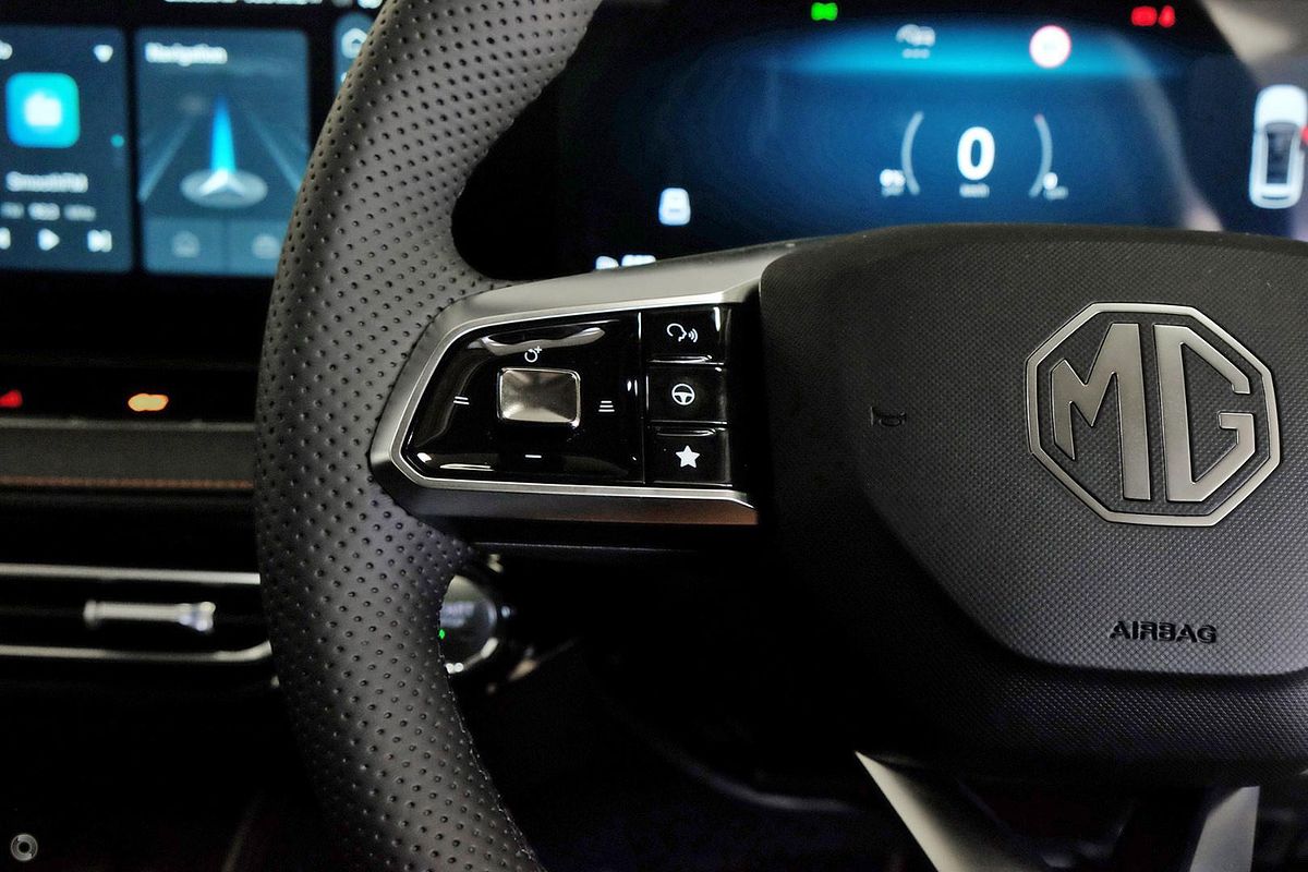 2025 MG HS Super Hybrid Essence AS33P