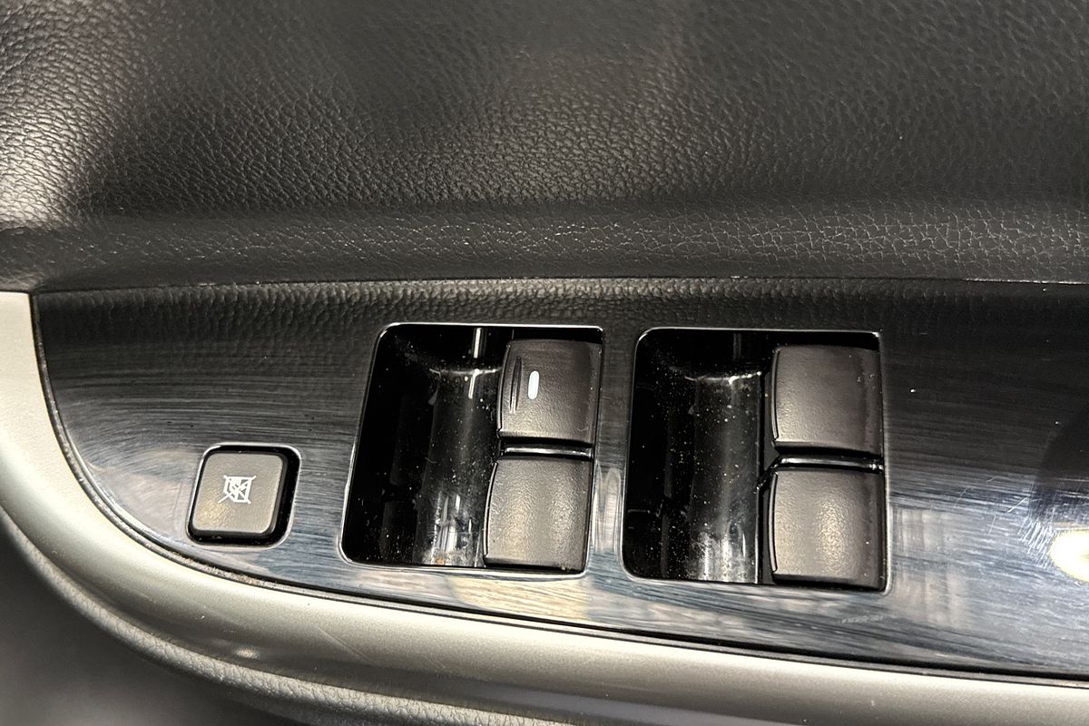 2021 Mitsubishi Triton GSR MR 4X4