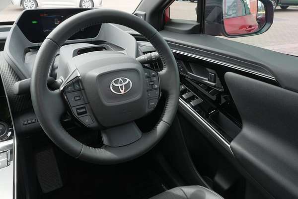 2024 Toyota bZ4X YEAM15R