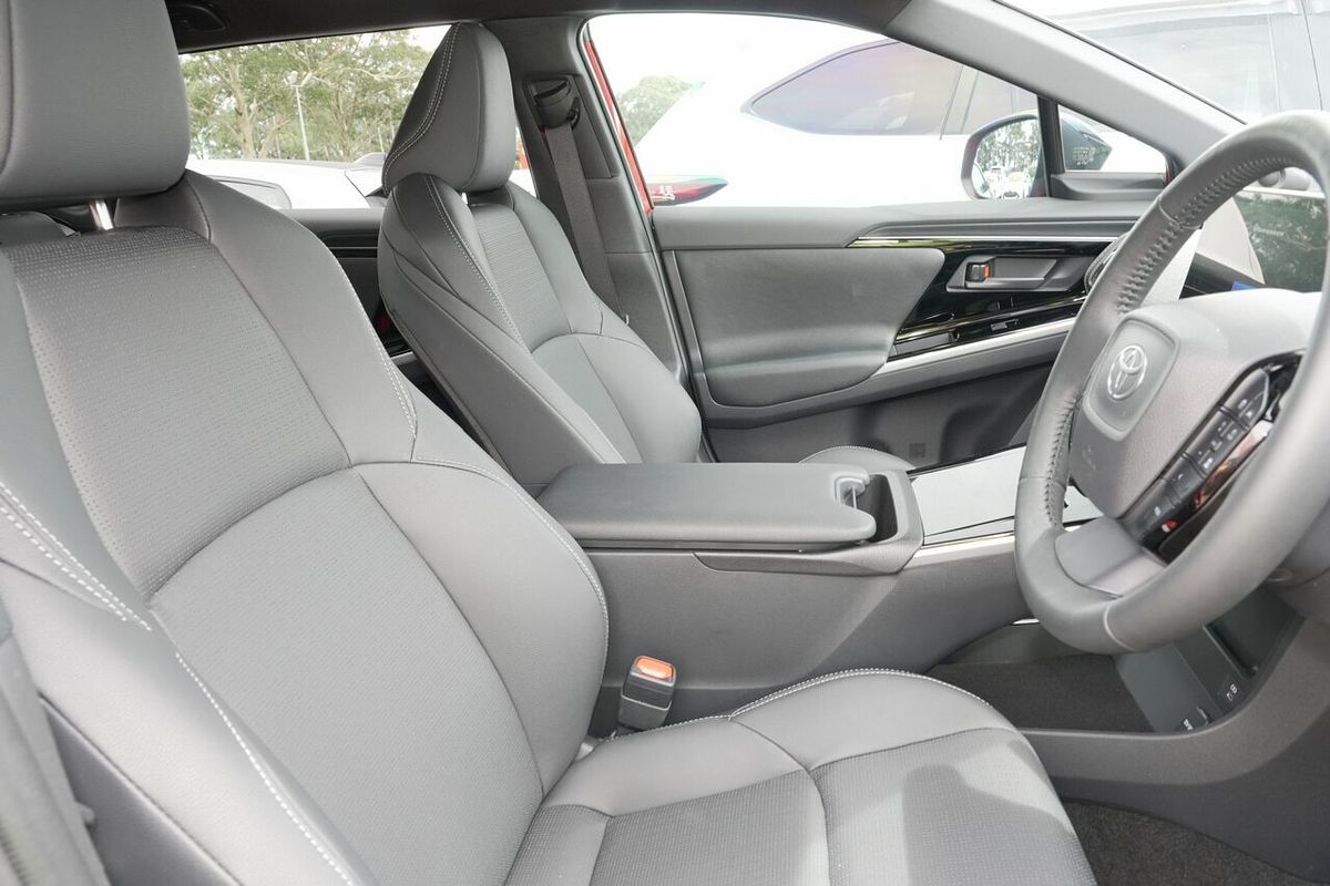 2024 Toyota bZ4X YEAM15R