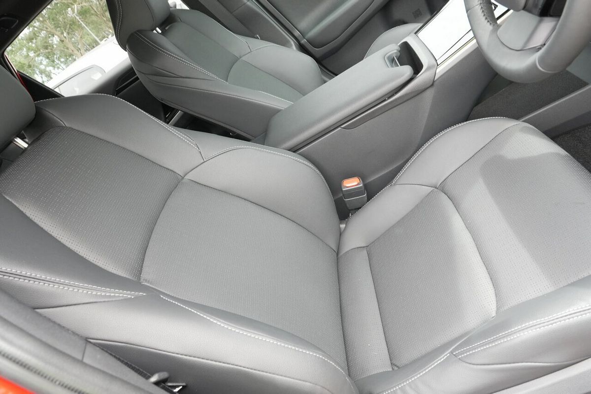 2024 Toyota bZ4X YEAM15R