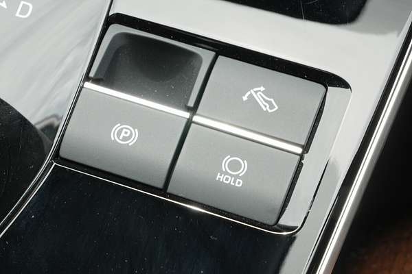 2024 Toyota bZ4X YEAM15R