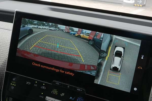 2024 Toyota bZ4X YEAM15R