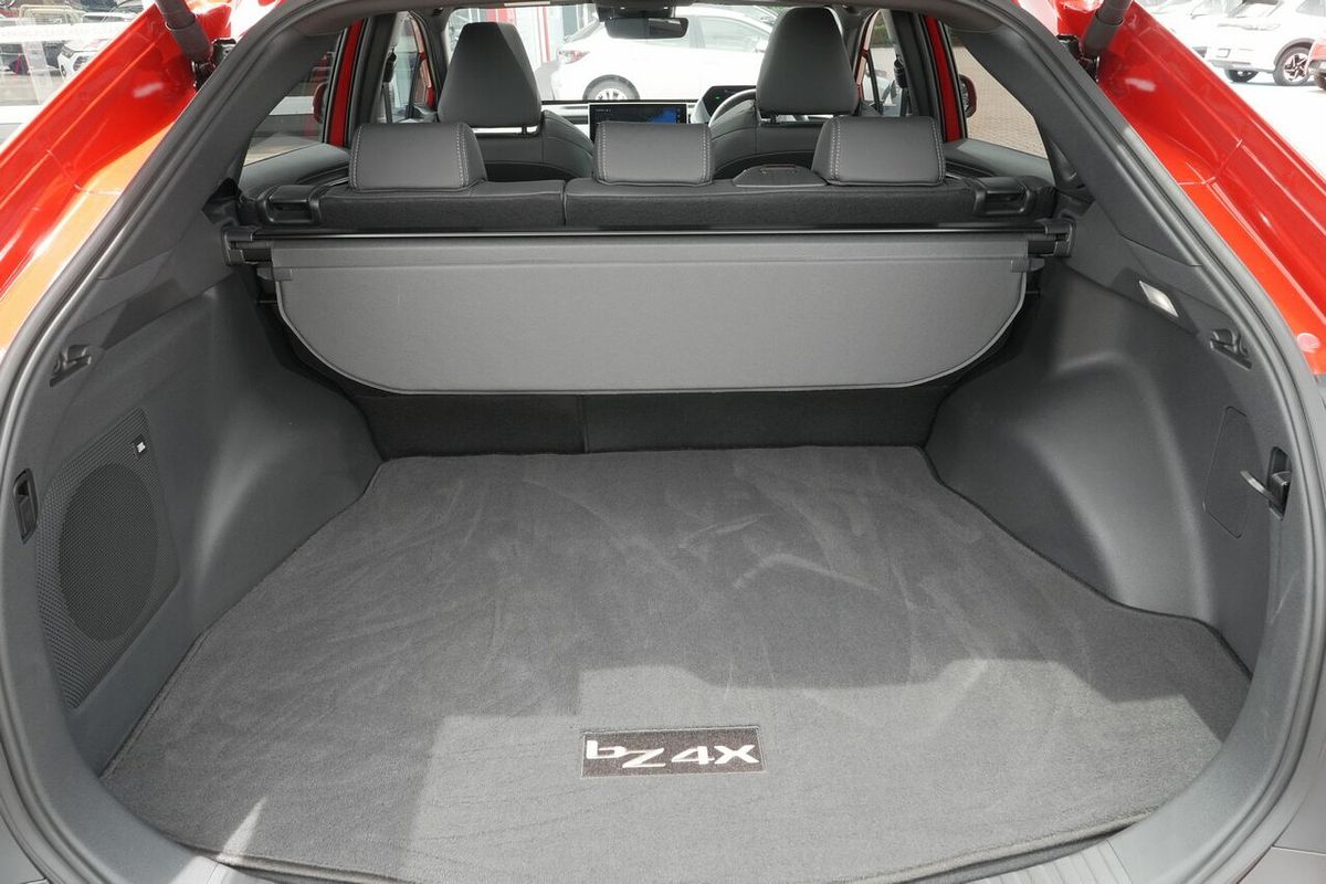 2024 Toyota bZ4X YEAM15R