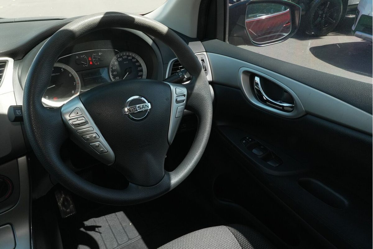 2013 Nissan Pulsar ST C12