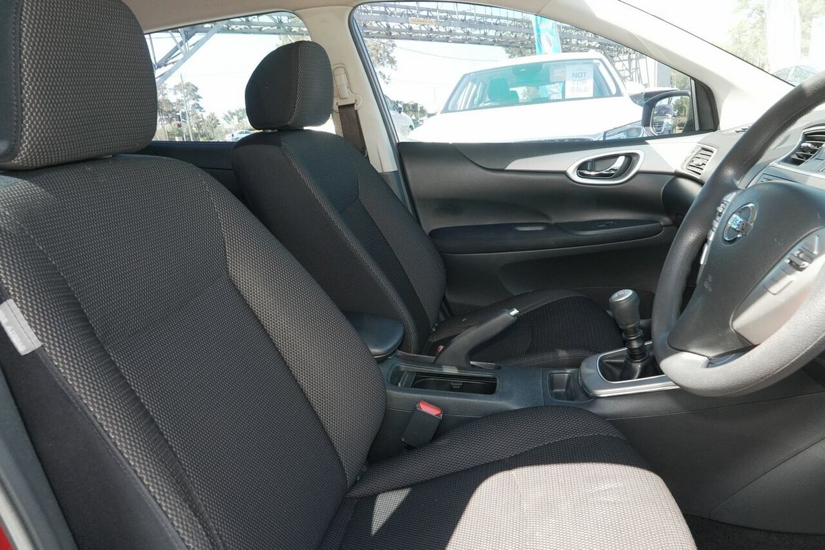 2013 Nissan Pulsar ST C12