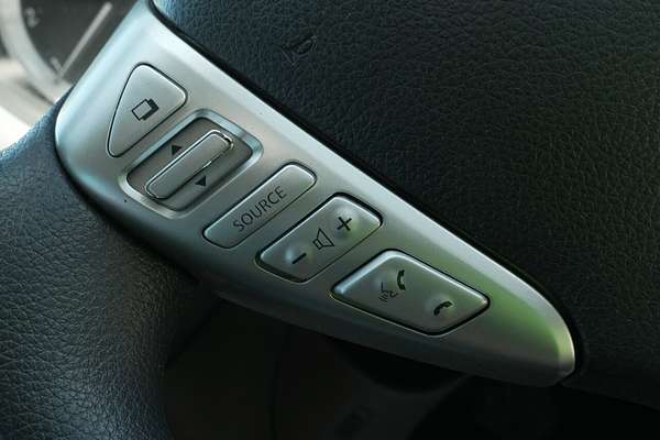 2013 Nissan Pulsar ST C12