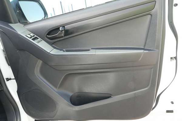 2019 Isuzu D-MAX SX High Ride Rear Wheel Drive