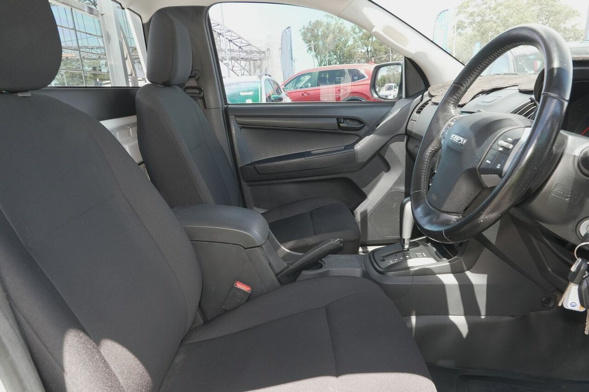 2019 Isuzu D-MAX SX High Ride Rear Wheel Drive