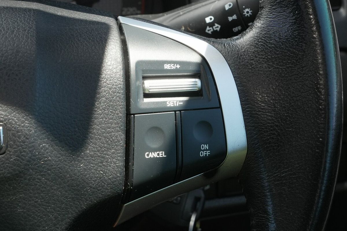 2019 Isuzu D-MAX SX High Ride Rear Wheel Drive