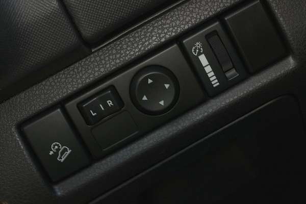 2019 Isuzu D-MAX SX High Ride Rear Wheel Drive