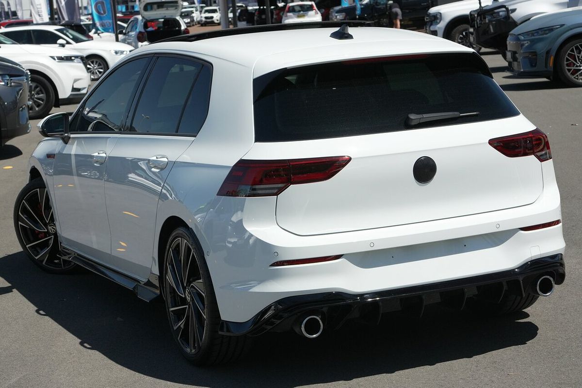 2024 Volkswagen Golf GTI 8