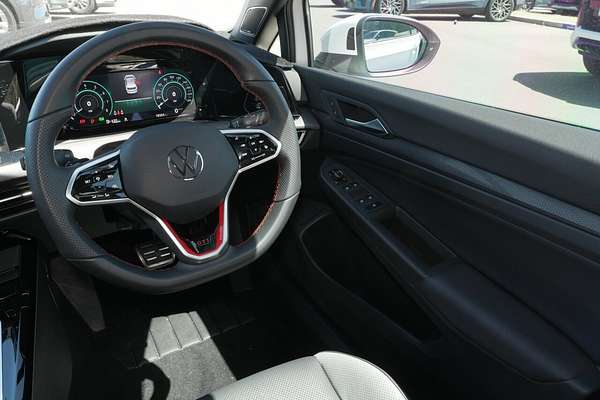 2024 Volkswagen Golf GTI 8