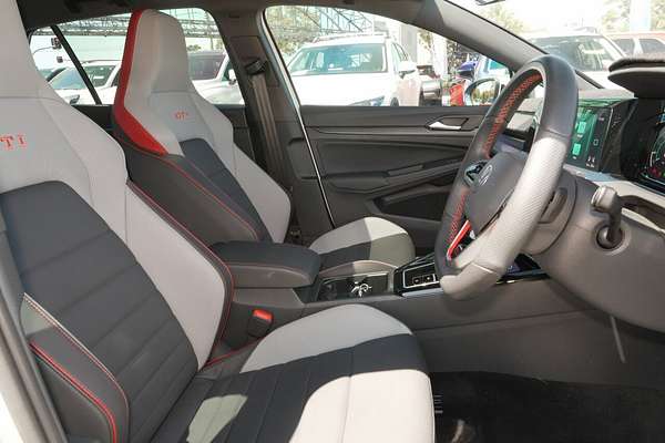 2024 Volkswagen Golf GTI 8