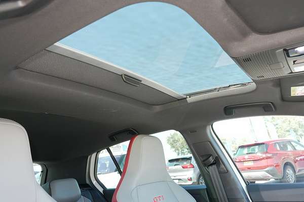 2024 Volkswagen Golf GTI 8