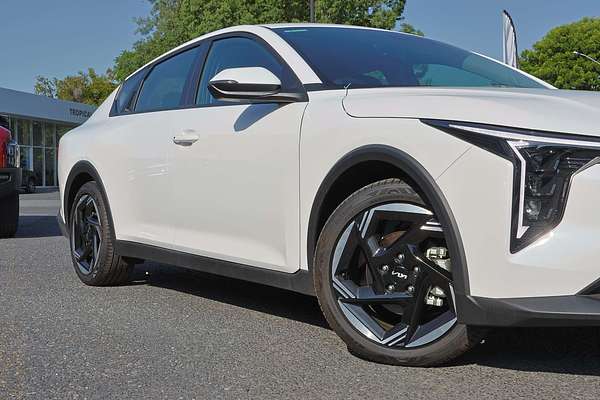 2025 Kia K4 Sport CL4m