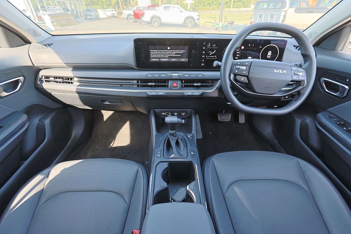 2025 Kia K4 Sport CL4m