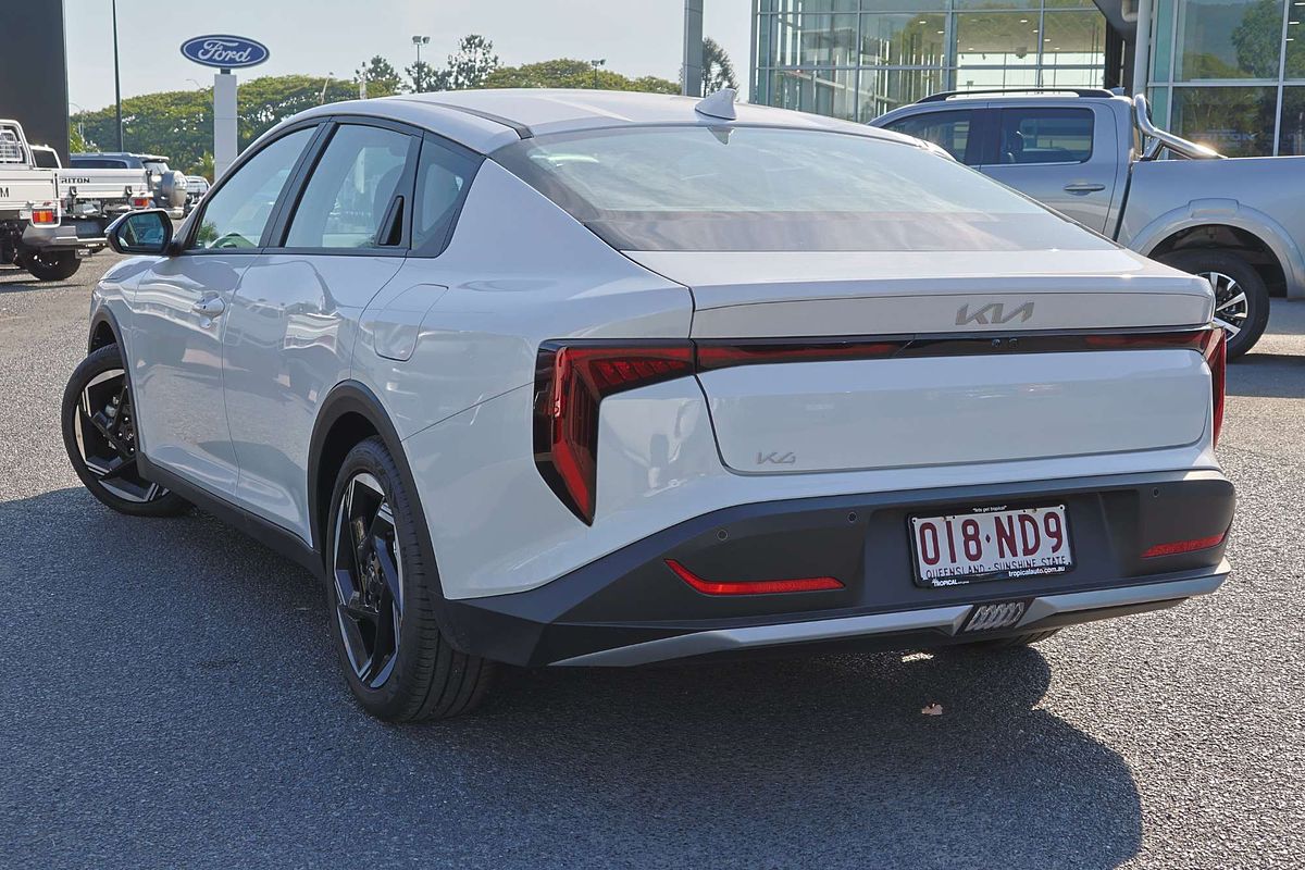 2025 Kia K4 Sport CL4m