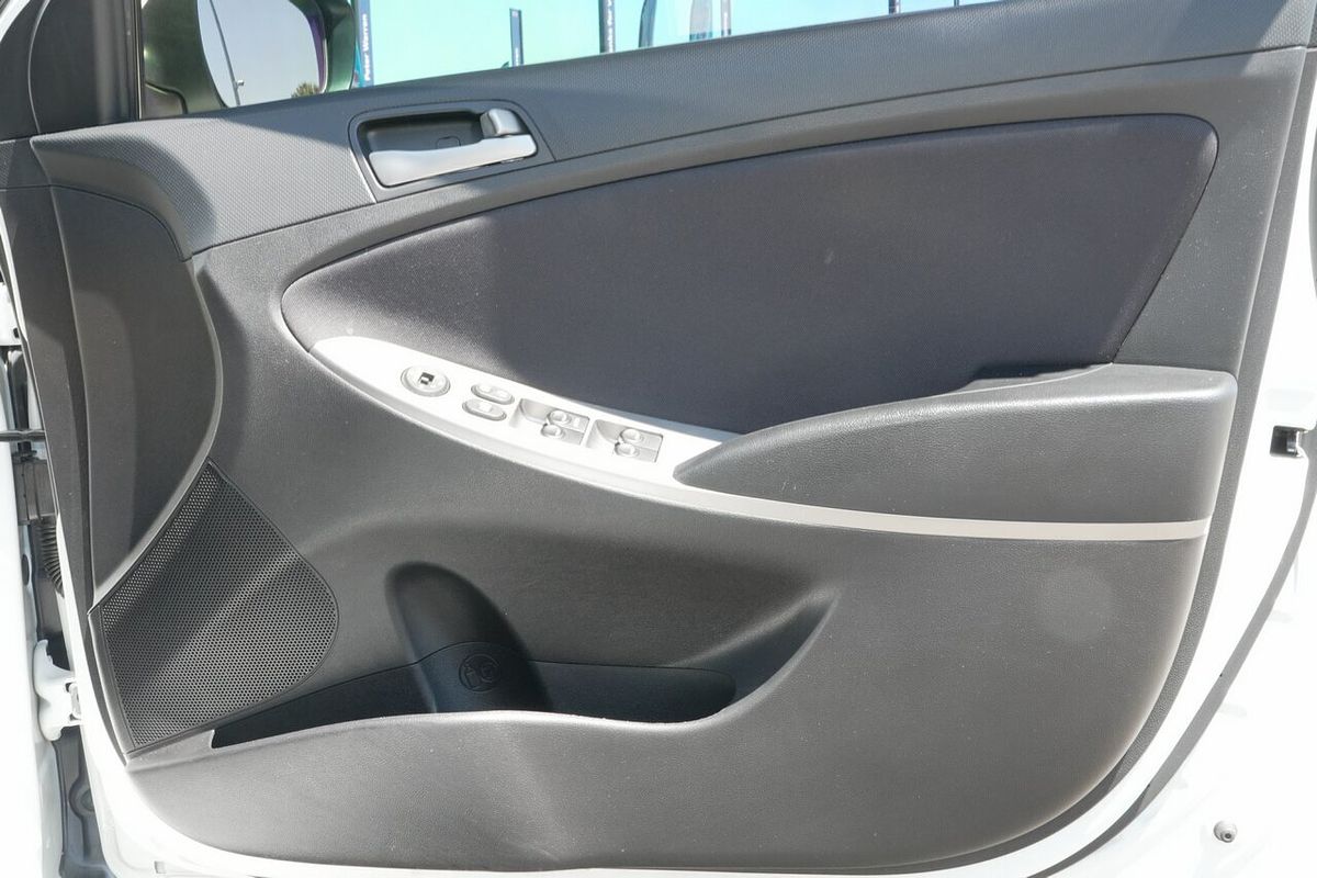 2018 Hyundai Accent Sport RB6