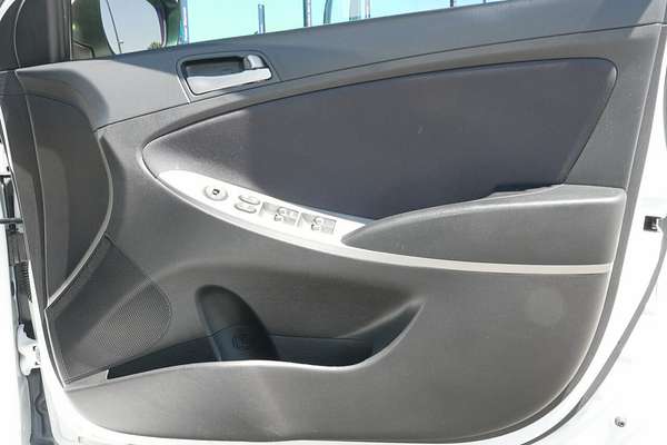 2018 Hyundai Accent Sport RB6